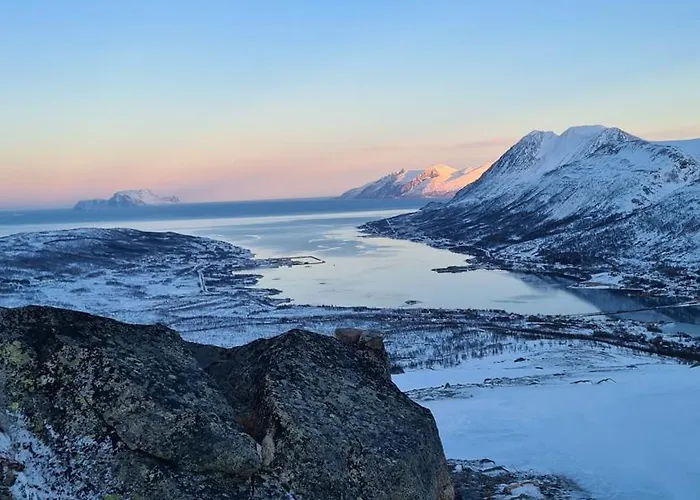 Apartamento Feriehuset Holmen *